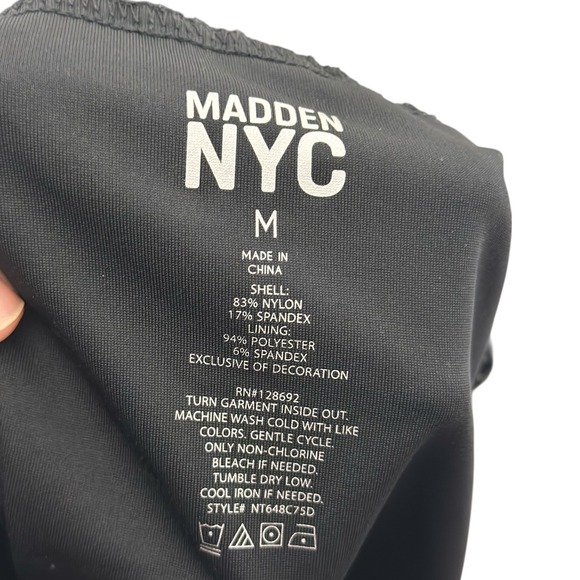 Madden NYC Black Floral Lace Scoop Neck Long Sleeve Crop Top Women's Size M - Picture 5 of 6